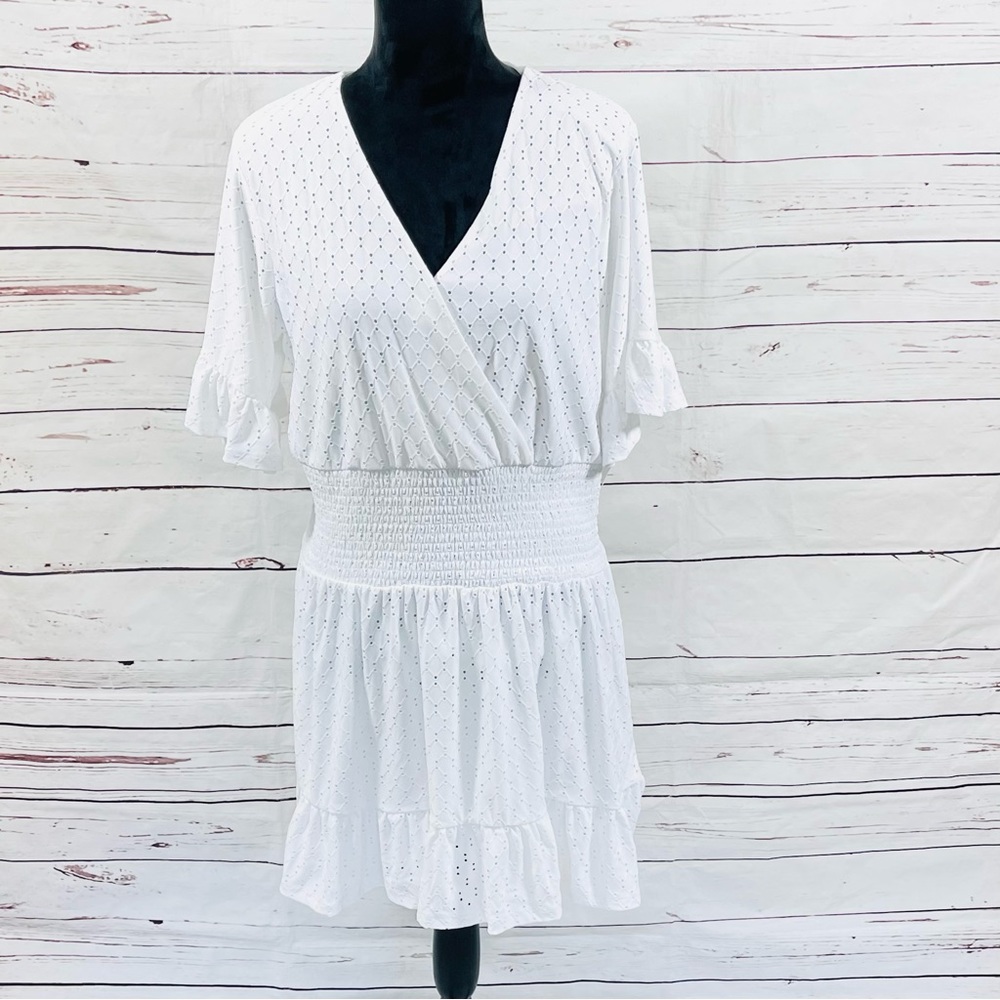 Michael Kors Women’s Eyelet Smocked Dress Size L V-Neck White